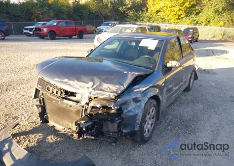 2003 Audi A4 1.8T z USA, uszkodzony, nr VIN WAULC68E13A179880